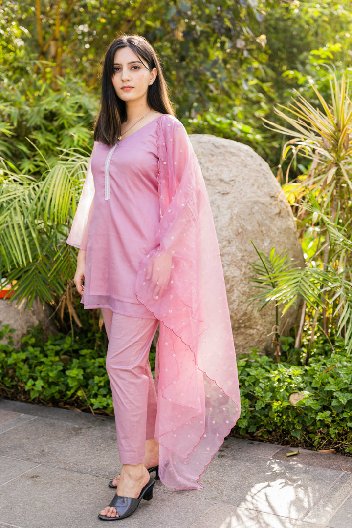 Onion Pink Kurti Set | Stylish Suit with Organza Dupatta