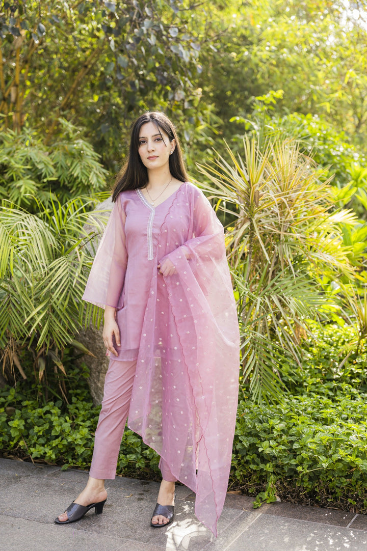 Onion Pink Kurti Set | Stylish Suit with Organza Dupatta