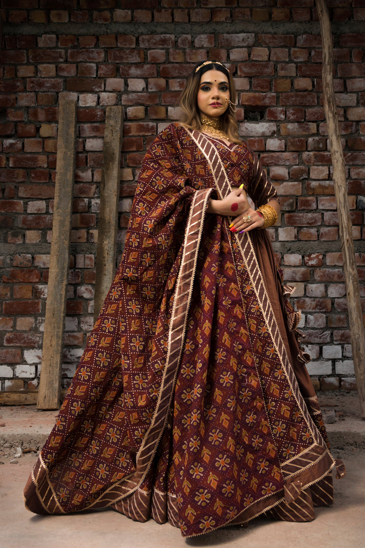 CHHAYA BROWN GUJARATI LEHENGA SET - Pomcha Jaipur