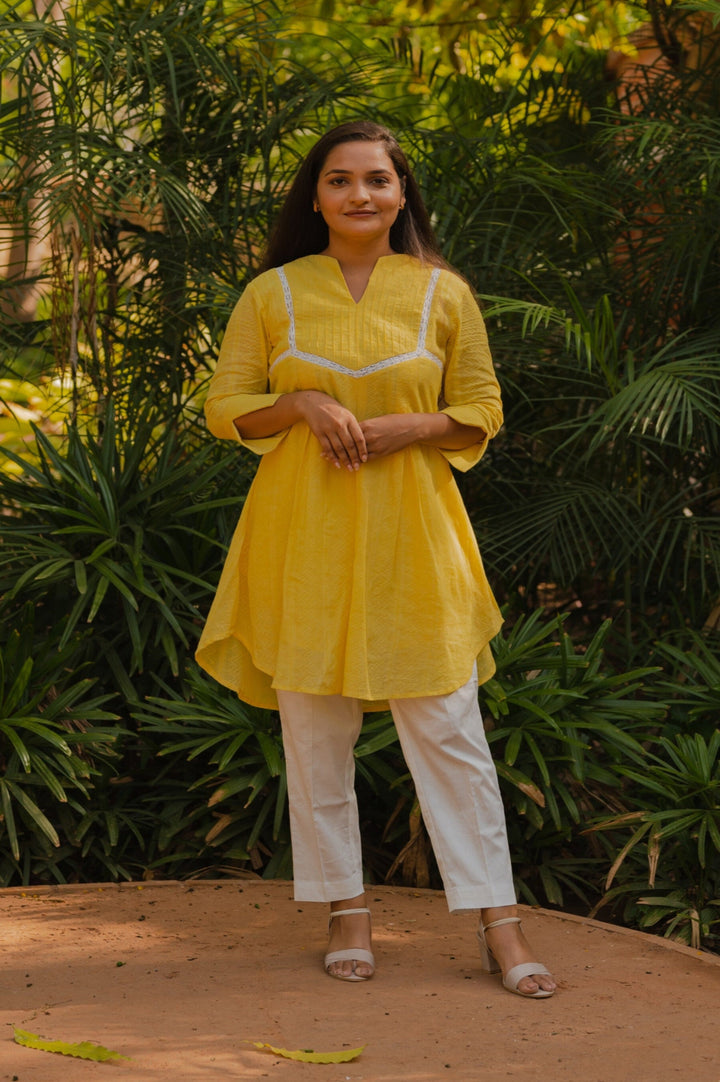 Chic Yellow & White Kurta Set | Self-Design Cotton for a Classy Look
