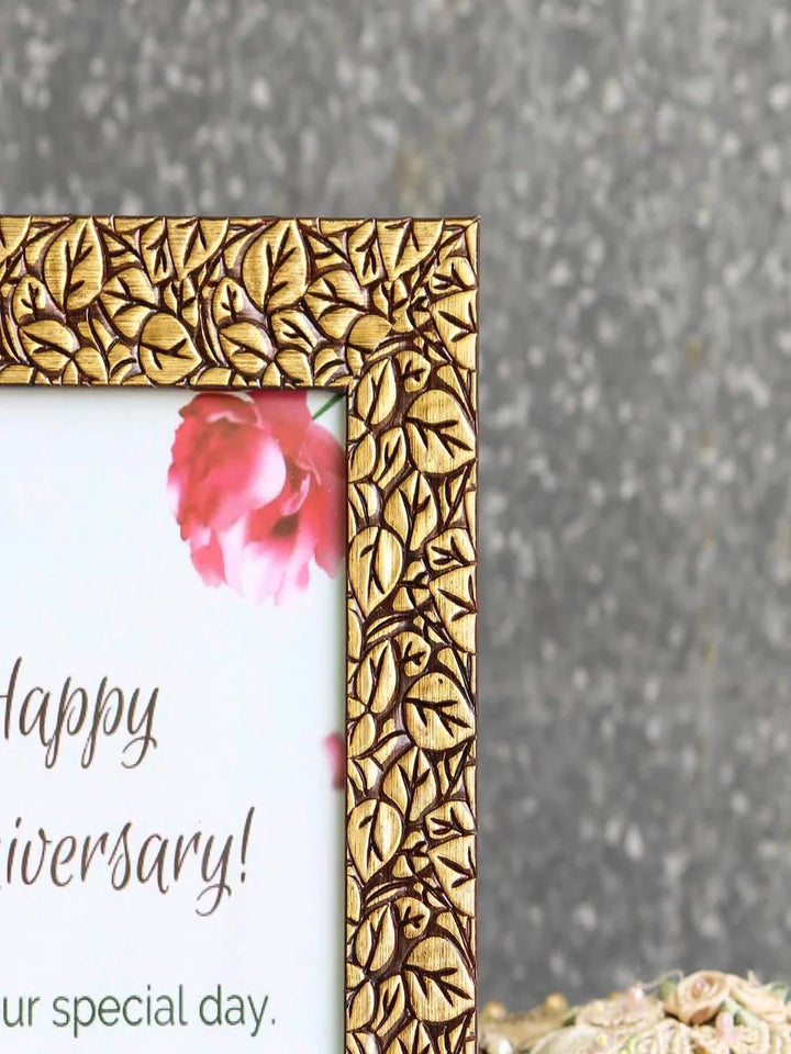 Vintage Gulley Photo Frame | Showcase Memories with Modern Elegance