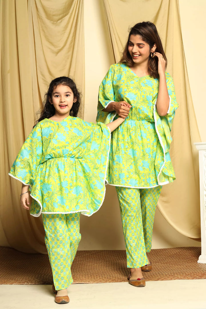 Mom Daughter Duo Blue and Green Printed Kaftan Set with Pants