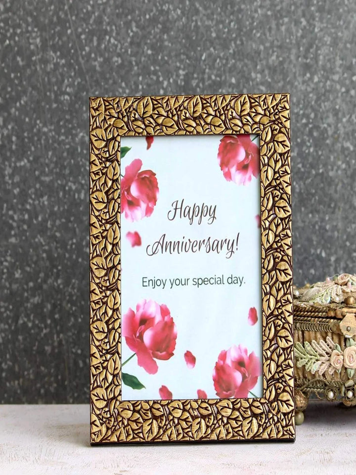 Vintage Gulley Photo Frame | Showcase Memories with Modern Elegance