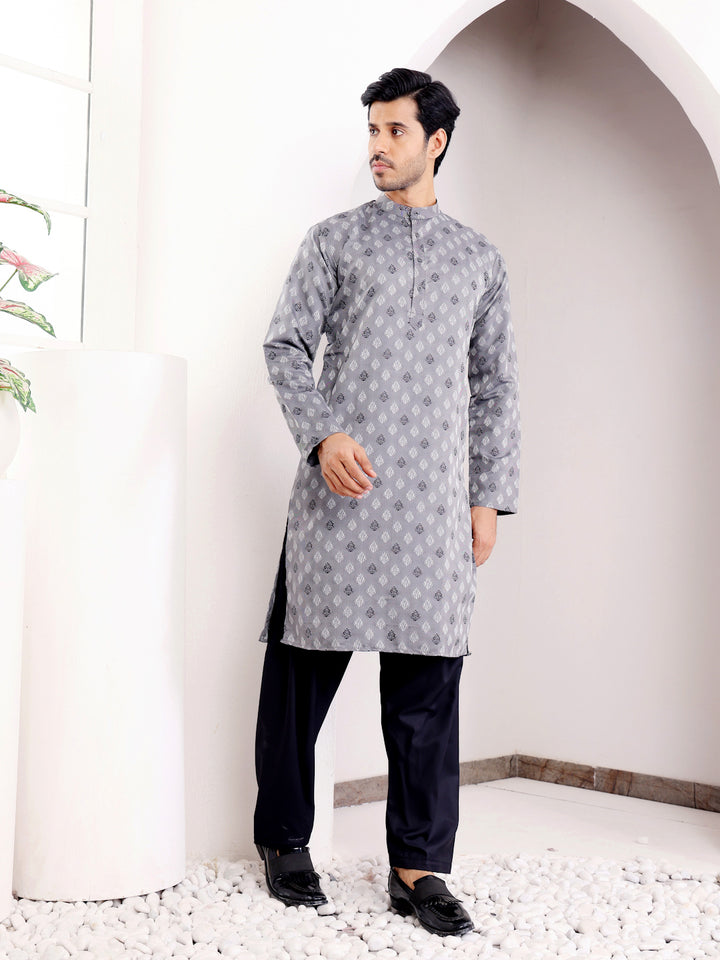 Modern gray kurta with intricate motifs and a stylish, comfortable fit for any gathering.