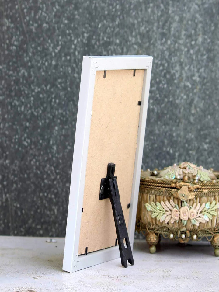 Vintage Gulley Photo Frame | Modern Decor for Memories & Art Display