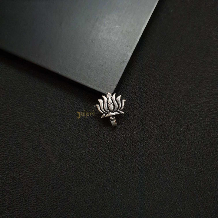Floral Lotus | Design Nose Pin Fashionable