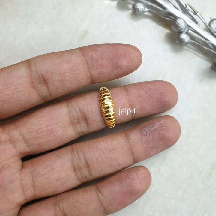 Gold Band | Ring (Size US7) Exclusive