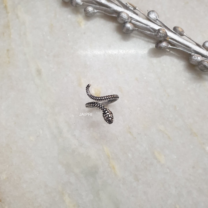 Delicate Snake | Adjustable Ring Fashionable