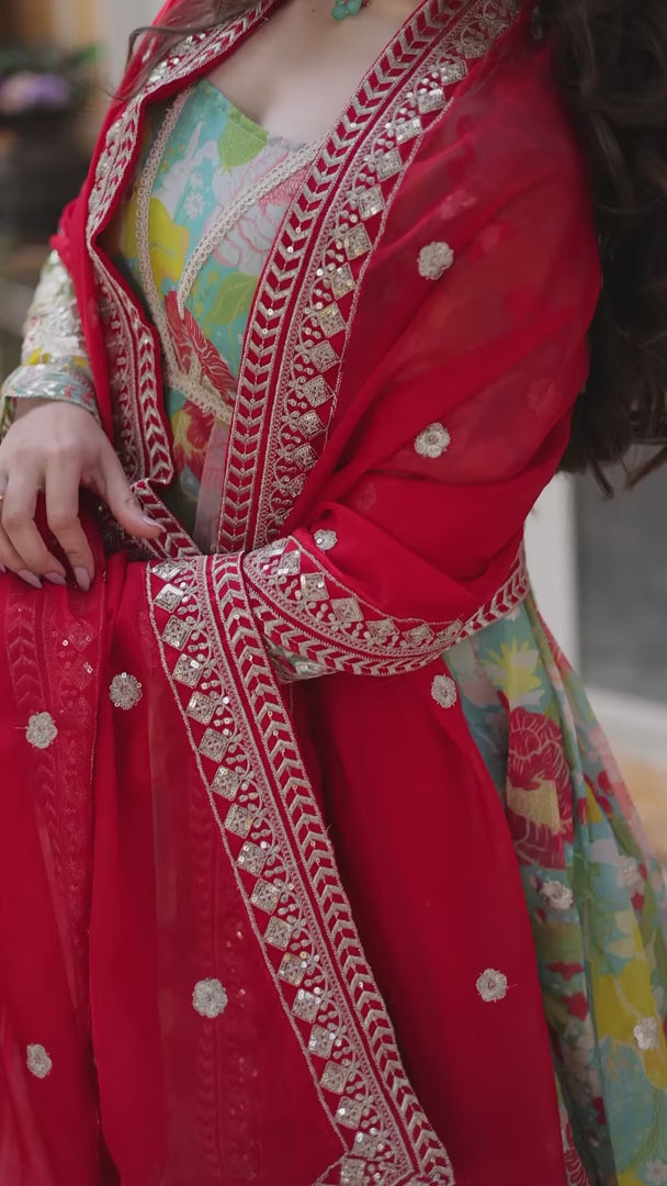Chic Long Kurti with Embroidered Work & Foil Detailing