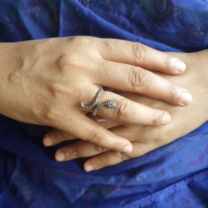 Delicate Snake | Adjustable Ring Fashionable