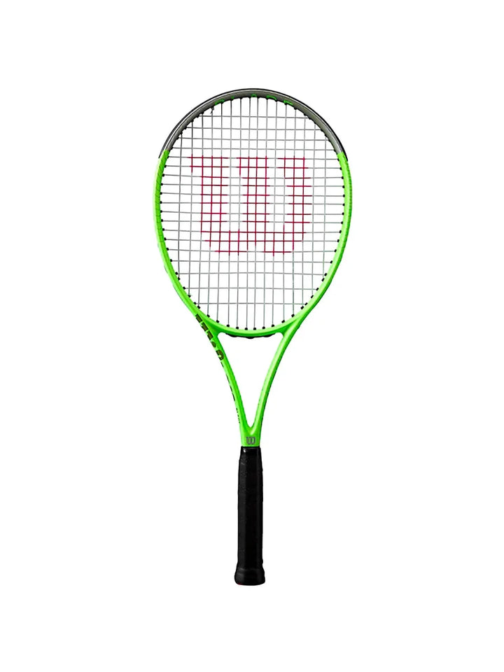 Wilson Blade Feel RXT 105 Tennis Racket - Enhanced Control and Power for Competitive Play, Ideal for Tennis Enthusiasts